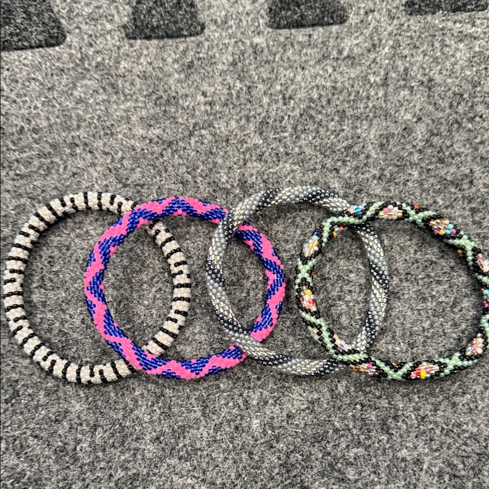 Colorful Sashka|Co Beaded Bracelets Set